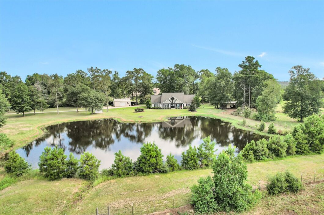 15659328 10810 farrell road