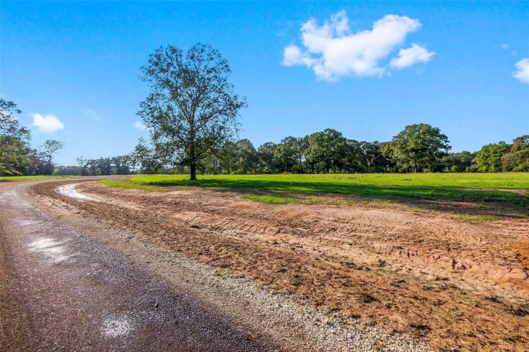 37529841 6069 alans memorial lane