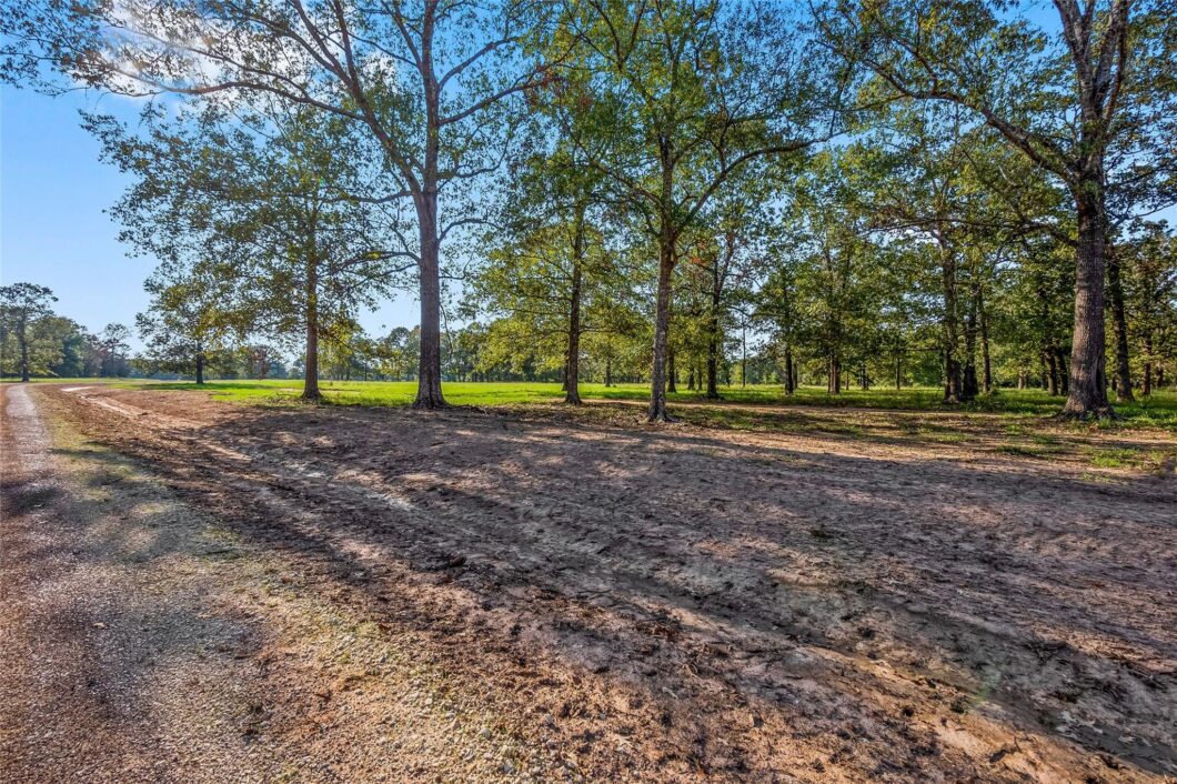 93283751 6087 alans memorial lane